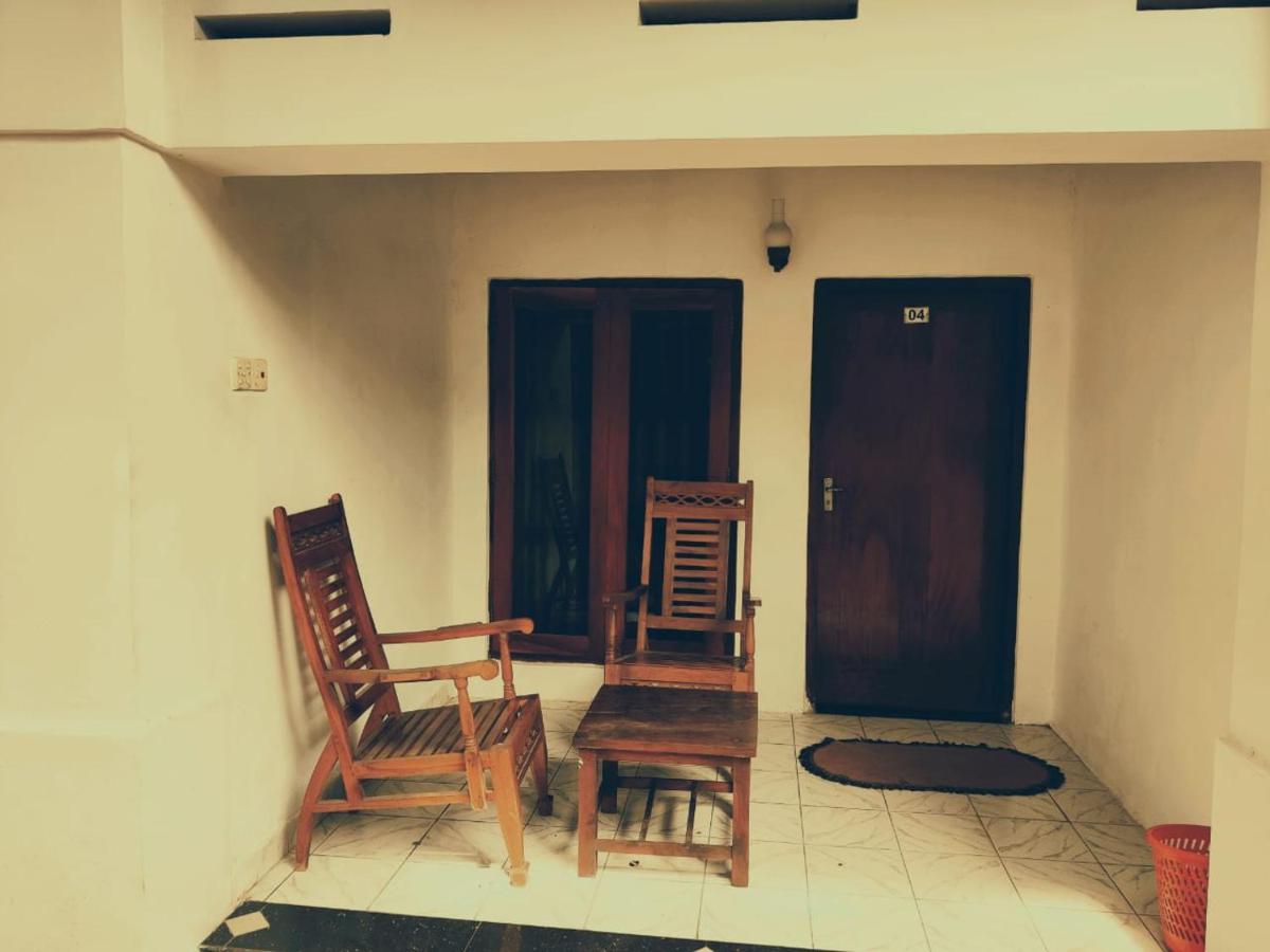 Rope Madiha Hostel Matara Ngoại thất bức ảnh